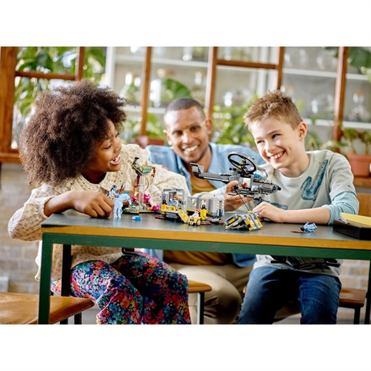 LEGO® Avatar Floating Mountains: Site 26 & RDA Samson