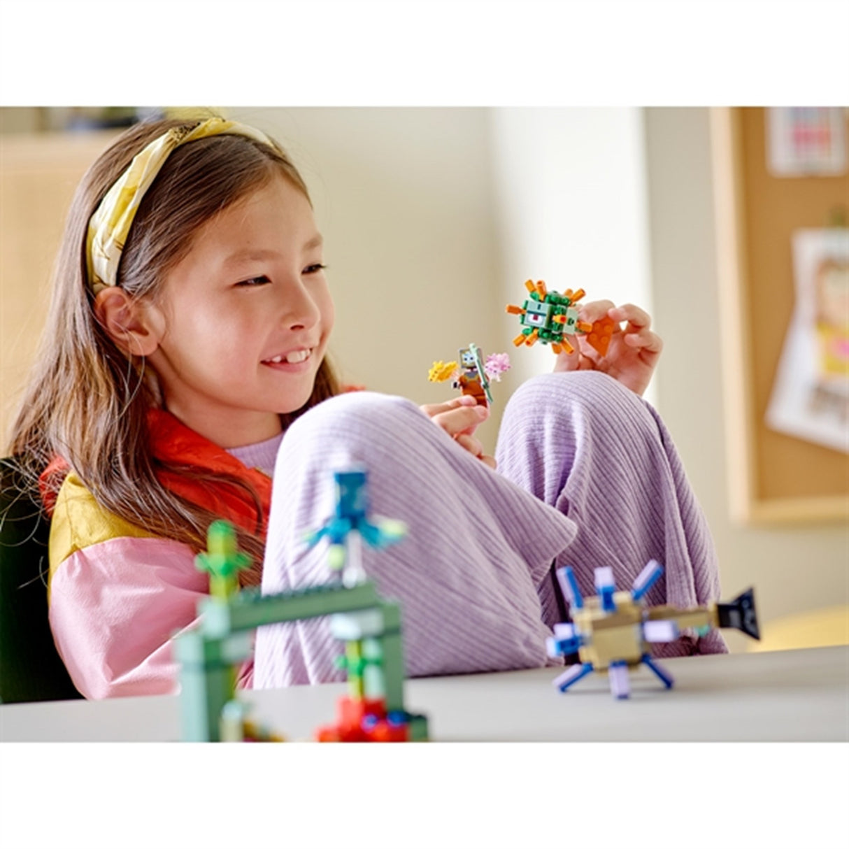 LEGO® Minecraft® The Guardian Battle 3