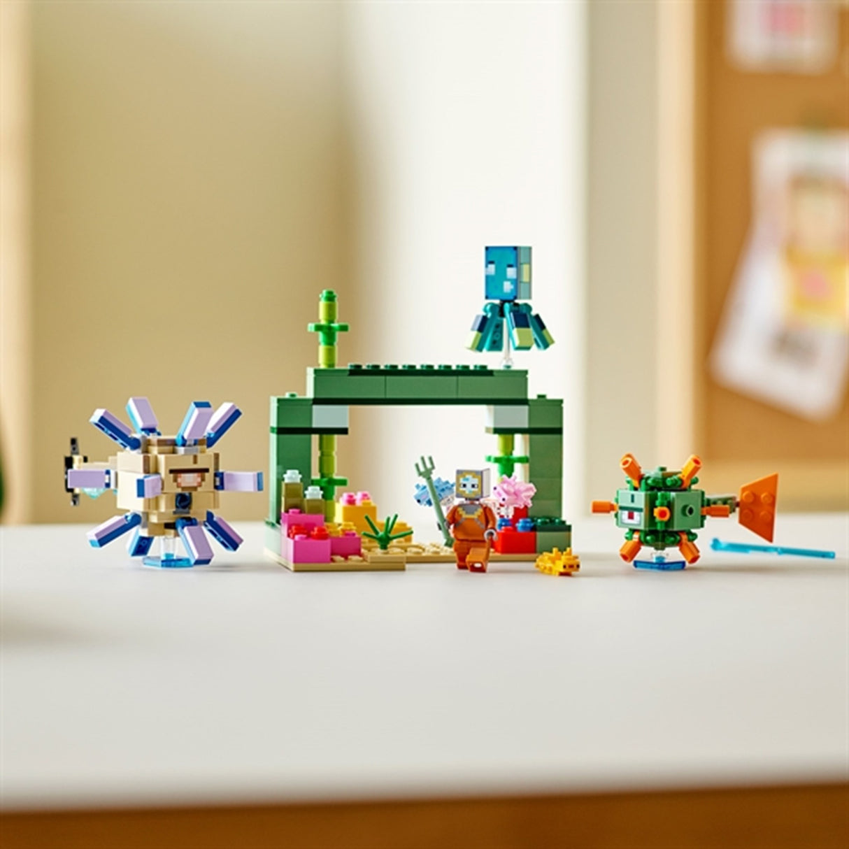 LEGO® Minecraft® The Guardian Battle 5