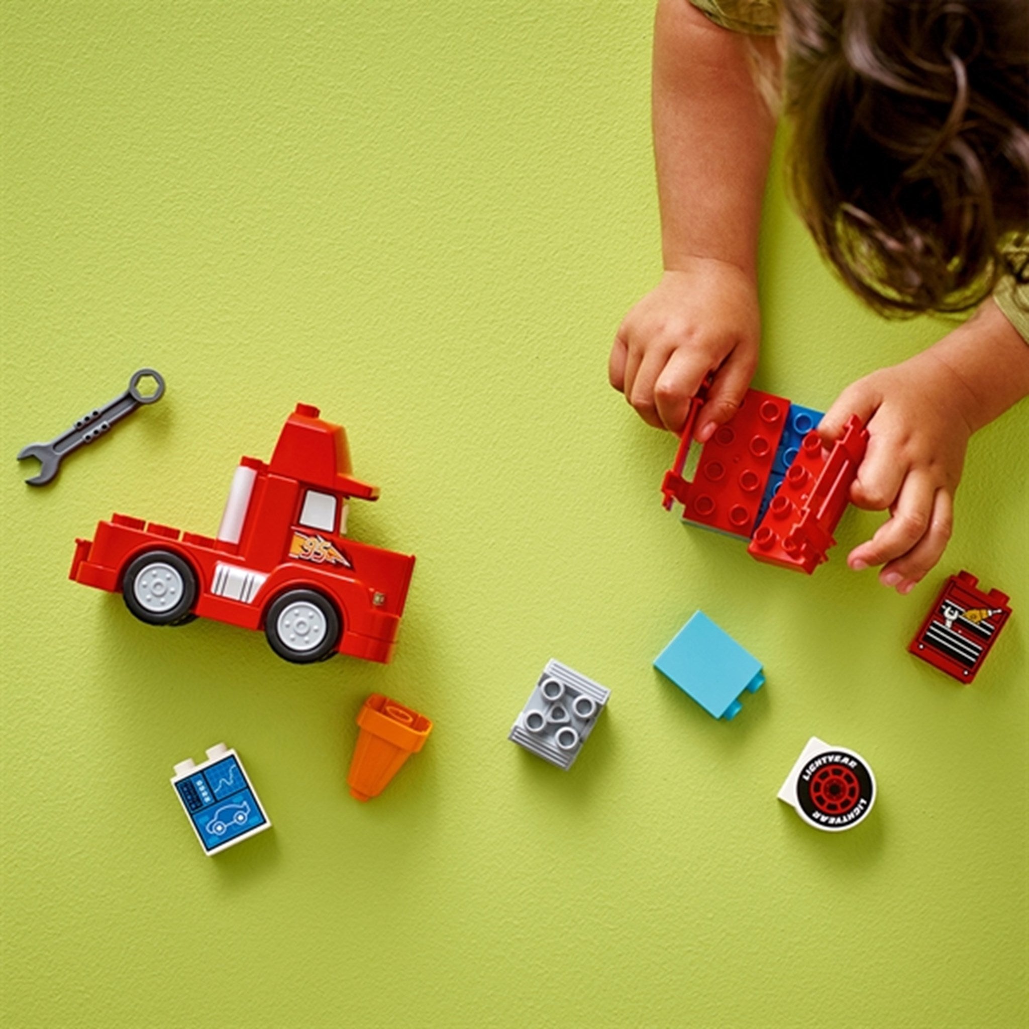 LEGO® DUPLO® Mack at the Race 3