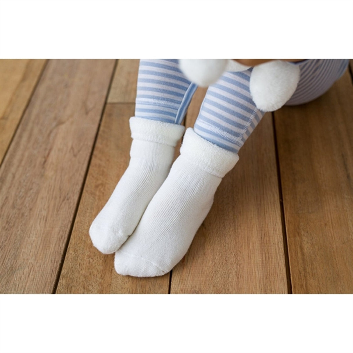Lillelam Wool Socks White