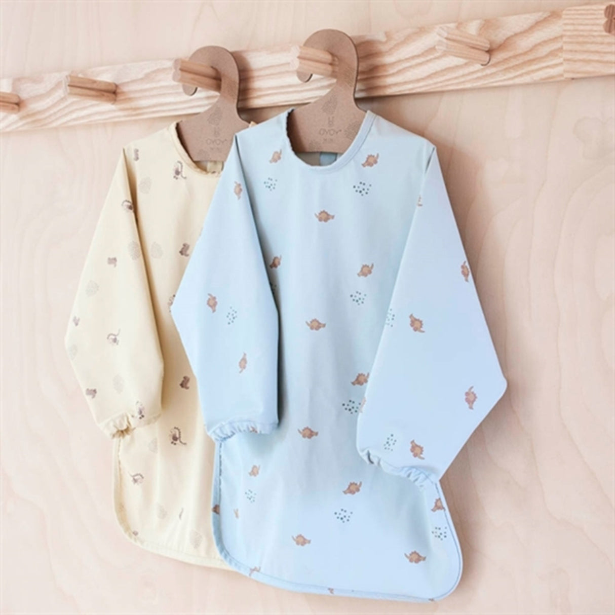 OYOY Cape Bib Dino Butter