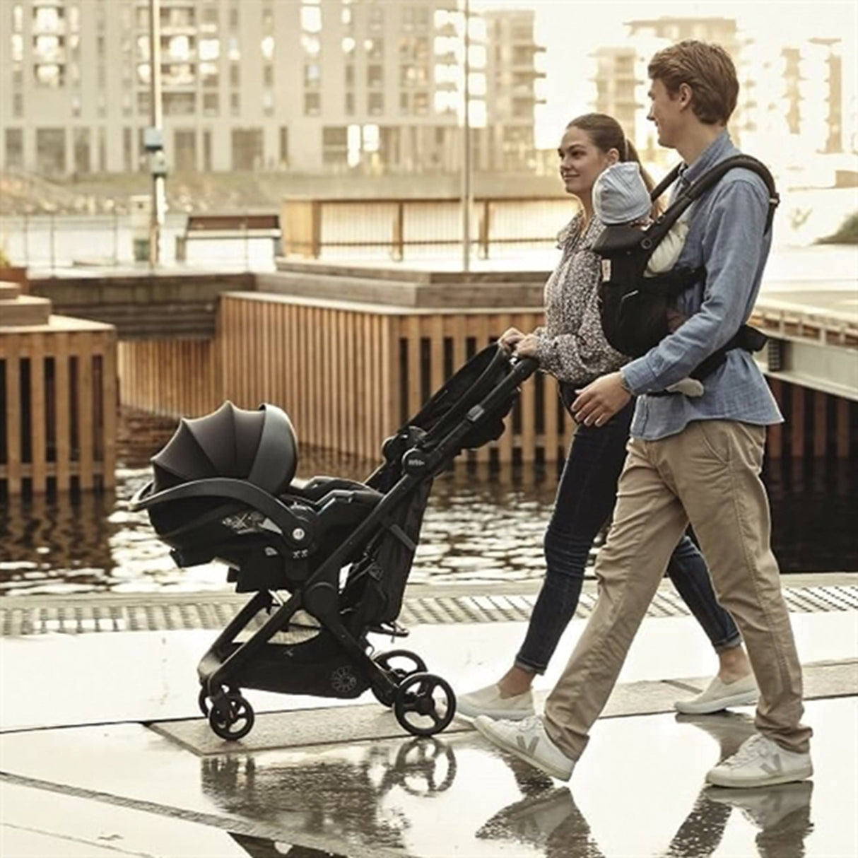 Ergobaby iZi Go Modular X1 / BeSafe Black