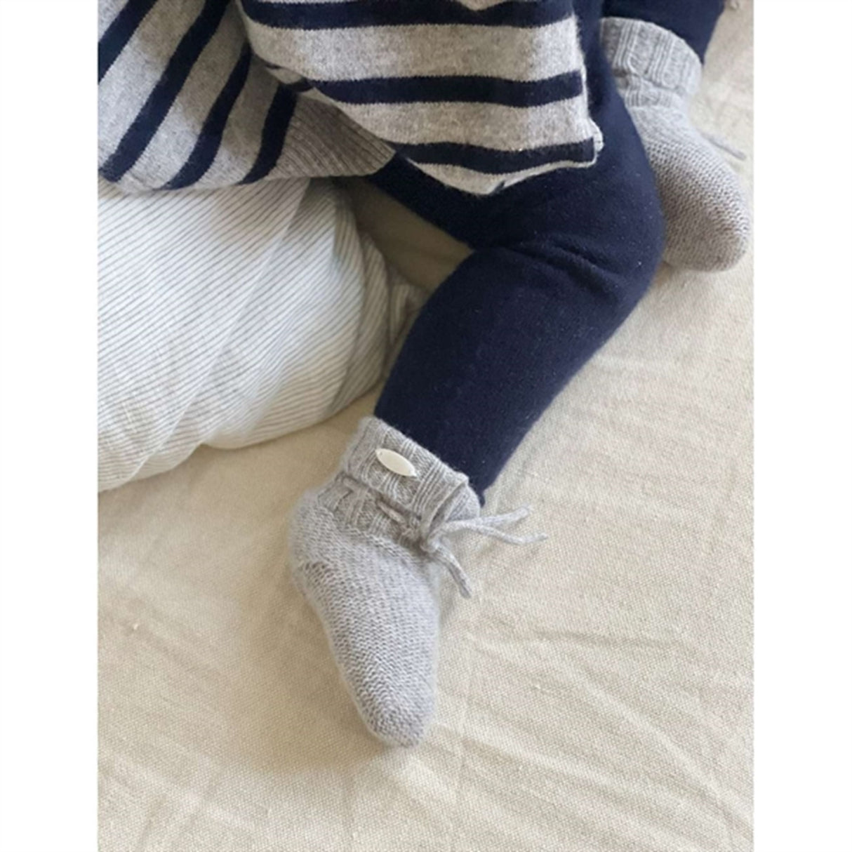 HOLMM Oxford Stripe Opal Cashmere Knit Pullover