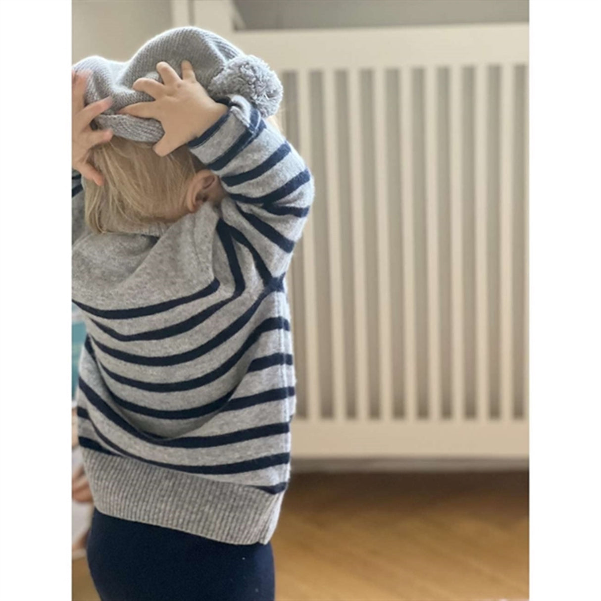 HOLMM Oxford Stripe Opal Cashmere Knit Pullover