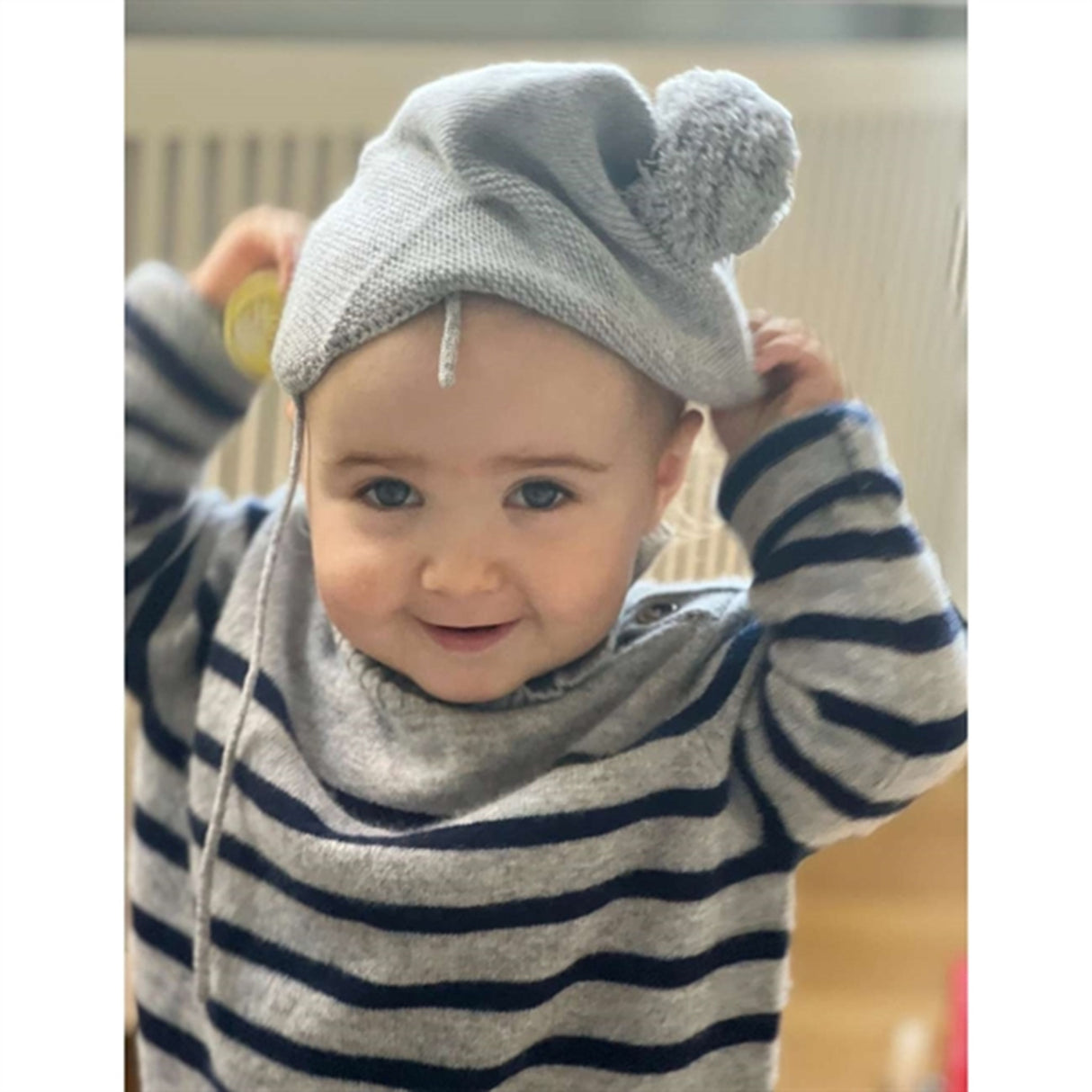 HOLMM Oxford Stripe Opal Cashmere Knit Pullover