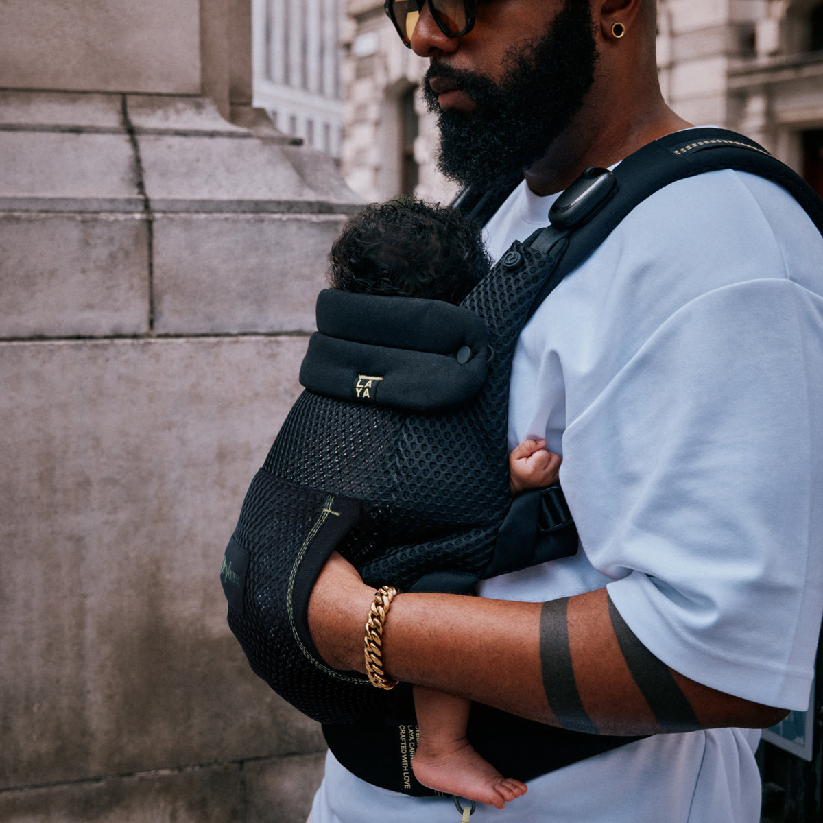 Cybex Magic Black Laya Carrier