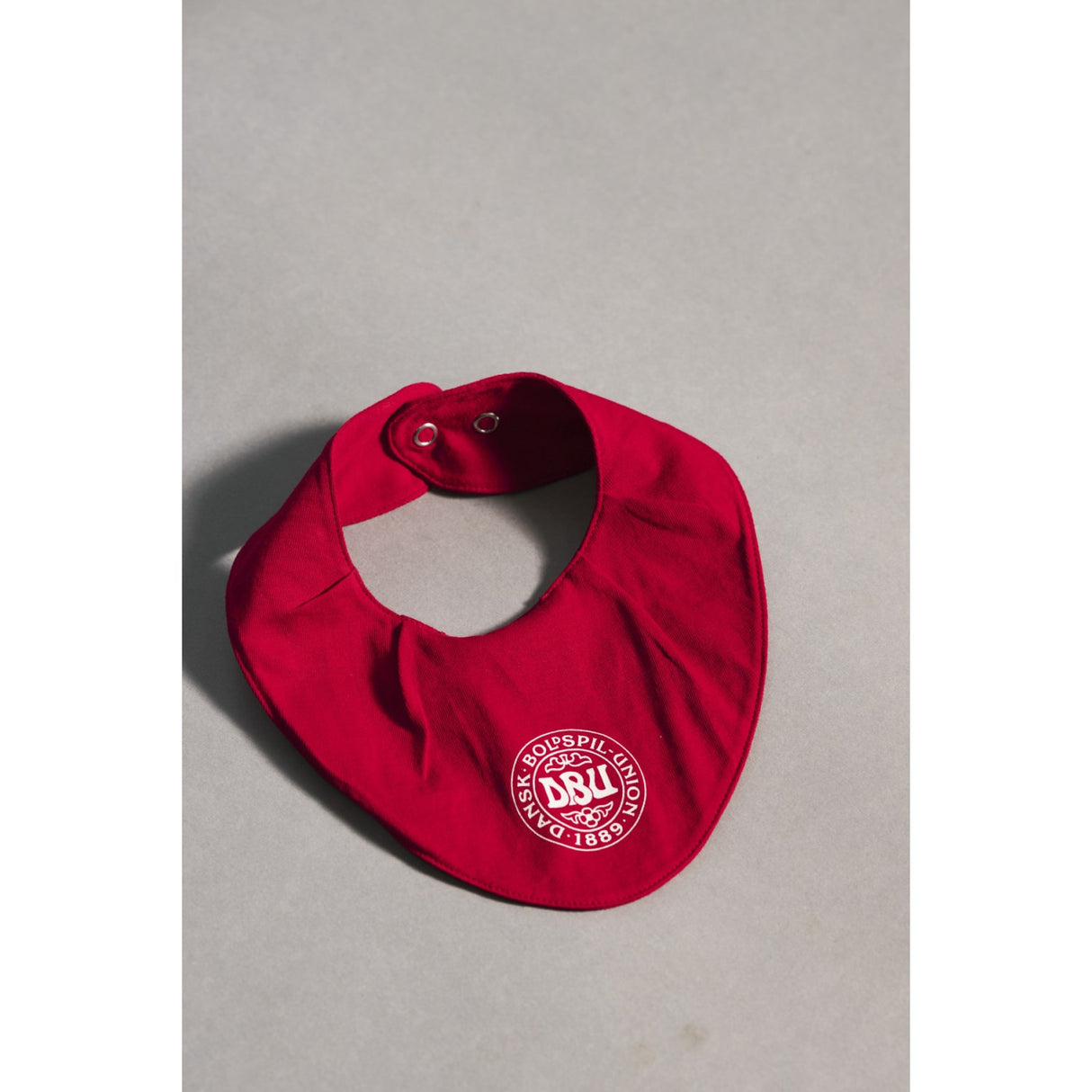 Hummel Chili Pepper DBU Gameday Bumble Bib