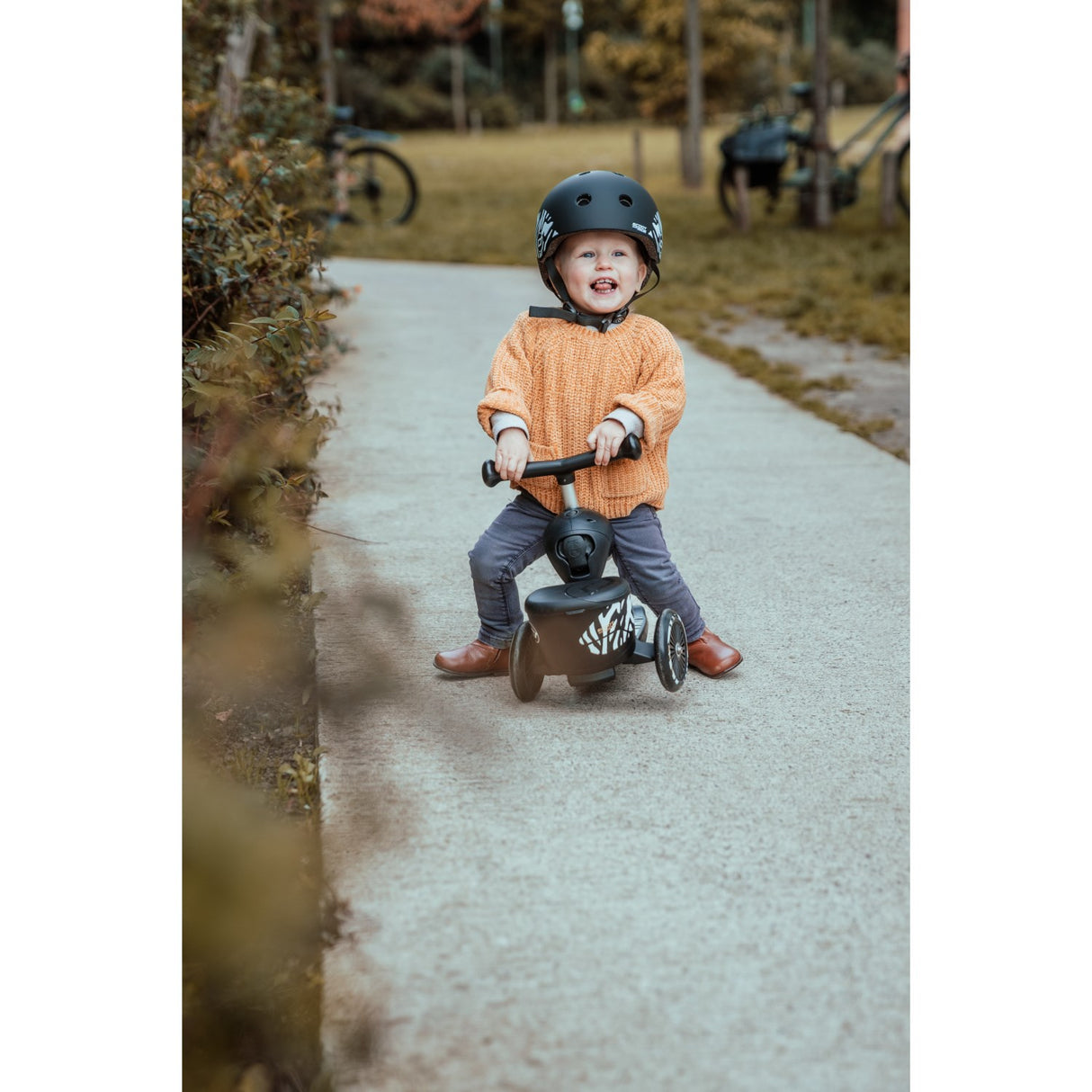 Scoot and Ride Lifestyle Safety Helmet Zebra