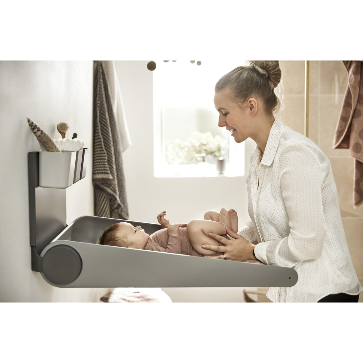 Leander Wally Wall Mounted Changing Table Dusty Grey