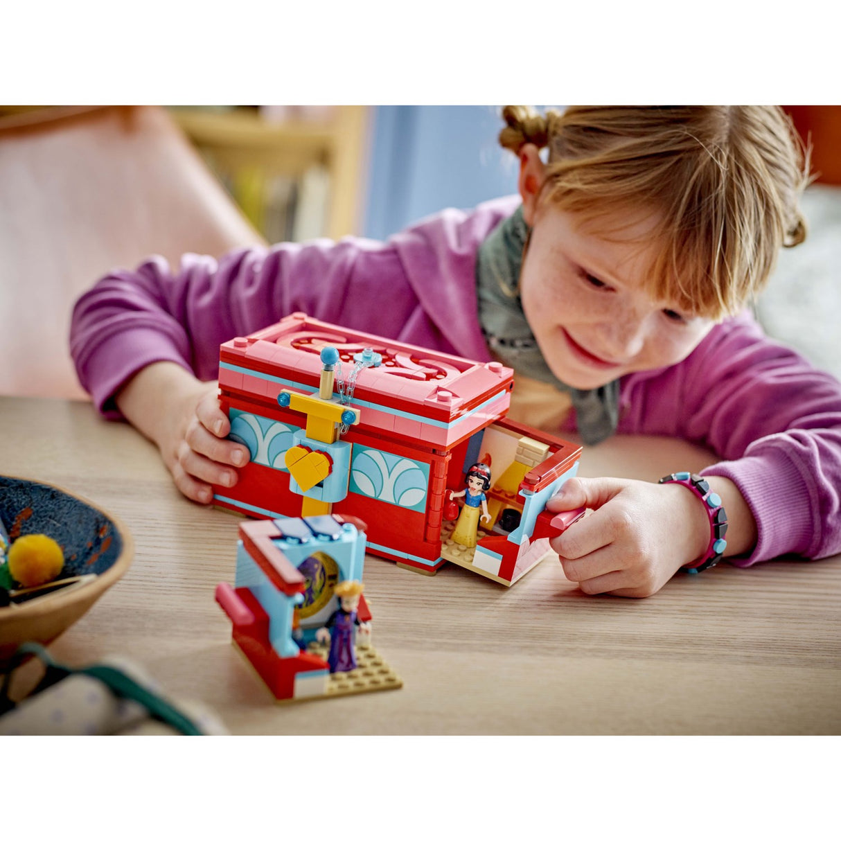 LEGO® Disney™ Snow White Jewelry Box