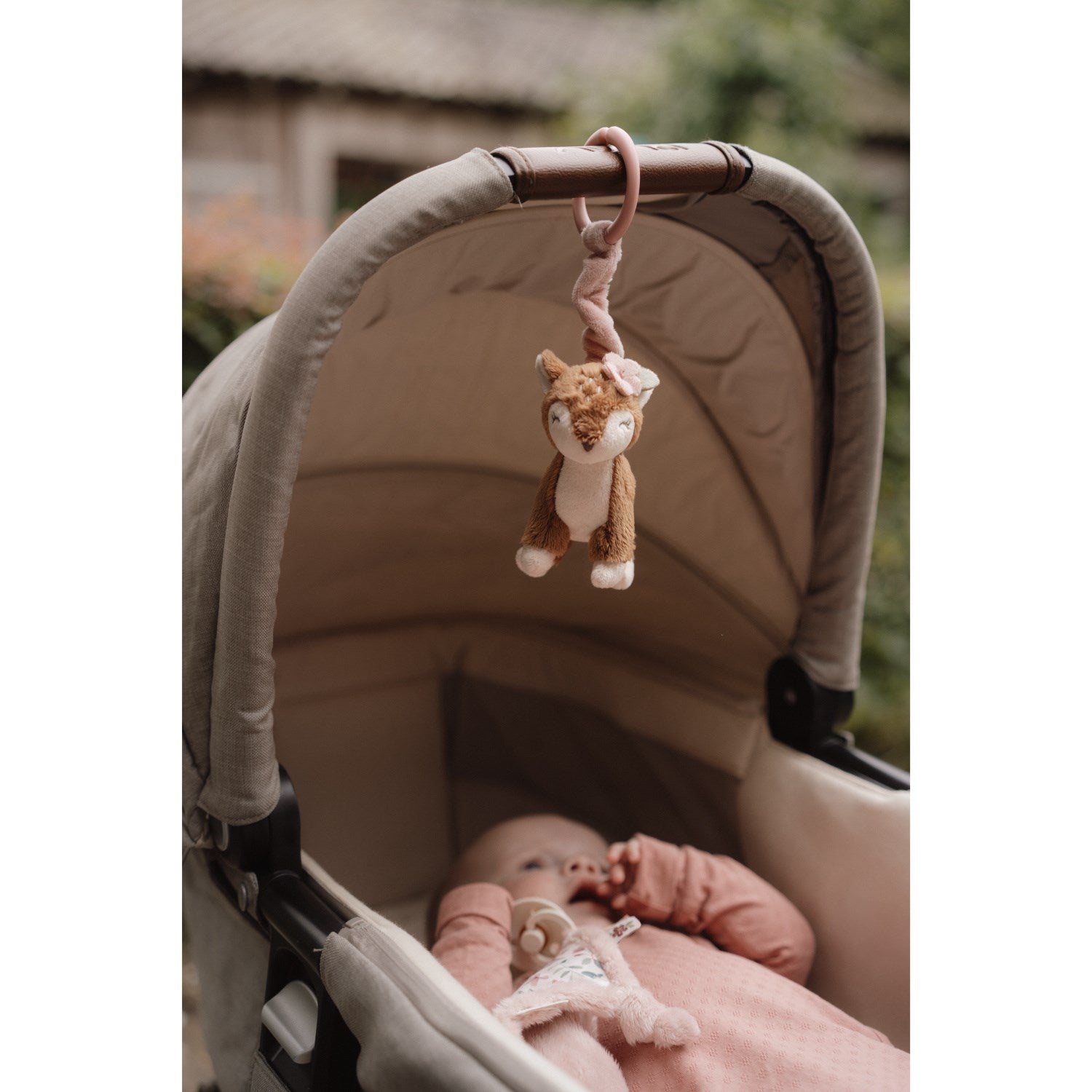 Buy Little Dutch Fairy Garden Pink Pull-And-Shake Deer | Luksusbaby