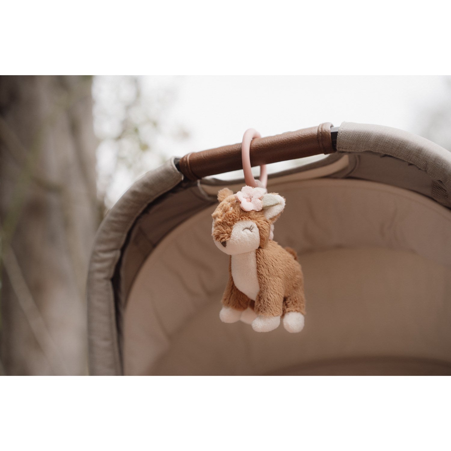 Buy Little Dutch Fairy Garden Pink Pull-And-Shake Deer | Luksusbaby