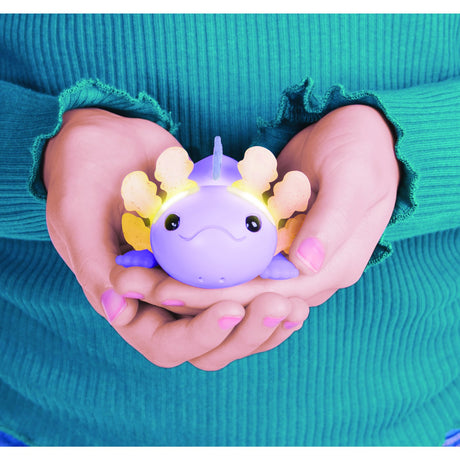 FINGERLINGS Axolotl Purple