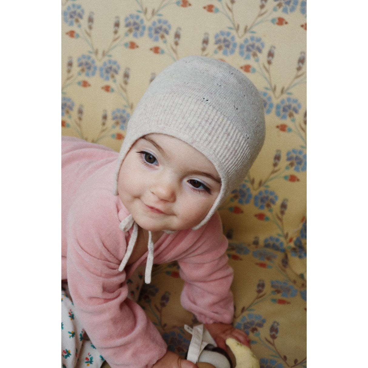 Konges Sløjd Off White Melange Pointelle Mino Knit Helmet