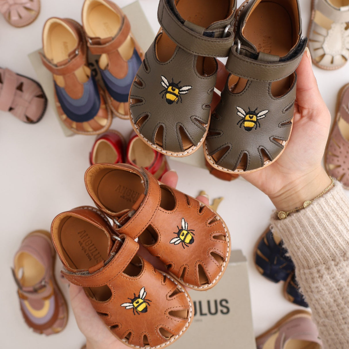 Angulus Forrest Beginner Sandal Med Bi Broderi