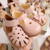 Angulus Rosebud/Rosebud Barnets Første Sandal Med Udstanset Hjertemønster