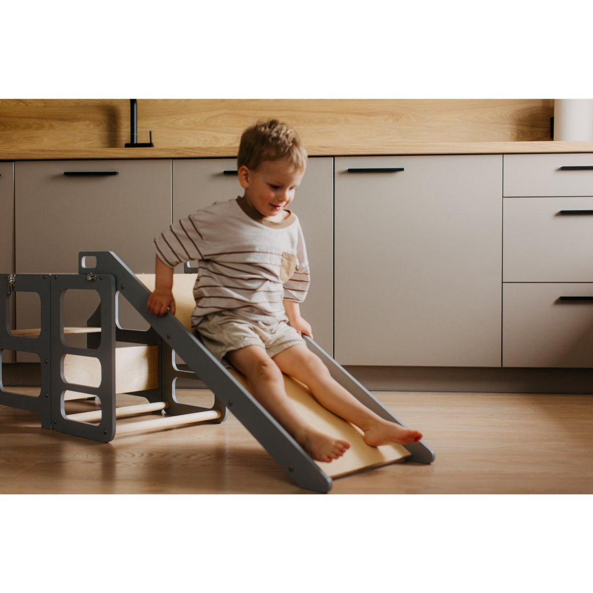 Duck Woodworks Foldable Kitchen Tower w. Slide Grey