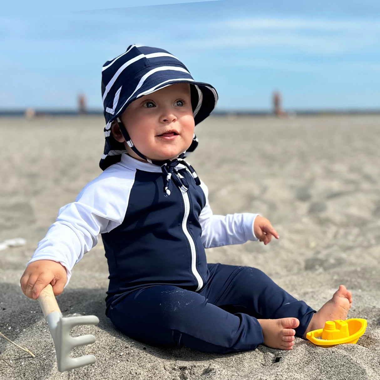 Petit Crabe Blue/White Multi Color Sunsuit L/S