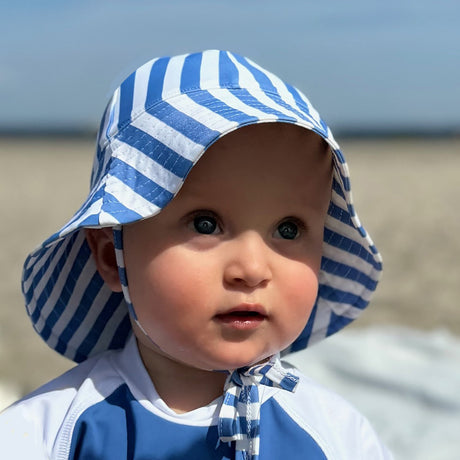 Petit Crabe Vertical Stripes Frey Sun hat