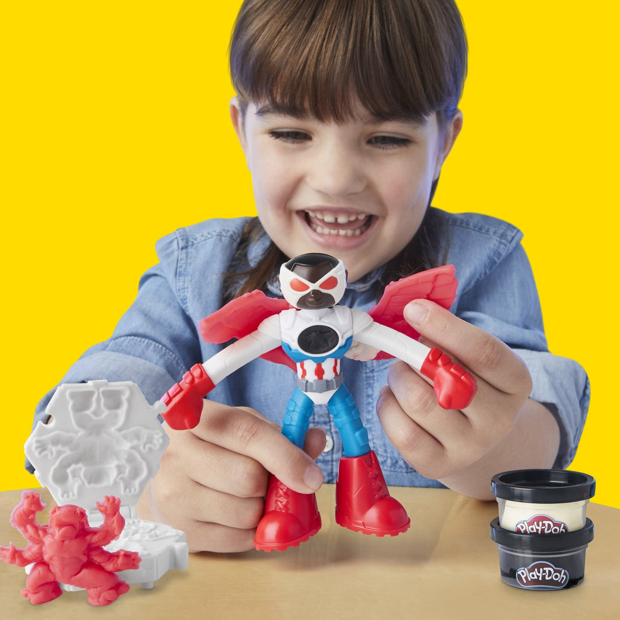 Play-Doh Captain America Moto-Slicer