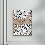 Poster & Frame Sarah Manovski - Leopard Sleeping Polkadots