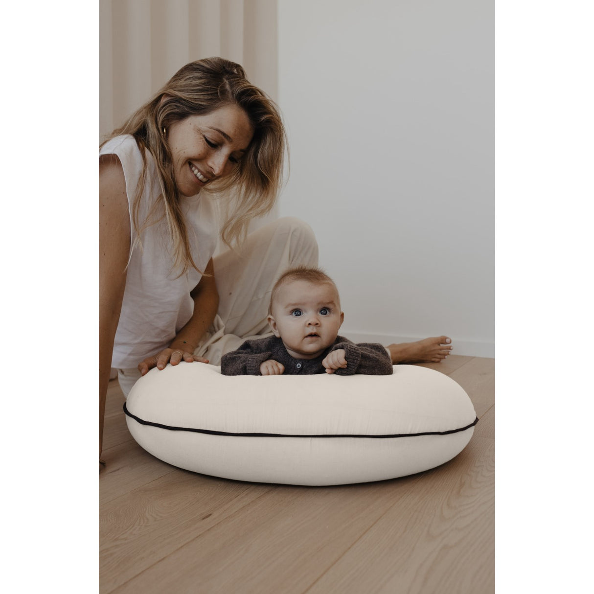 That's Mine X Élhée French Oak Collab Nursing Pillow