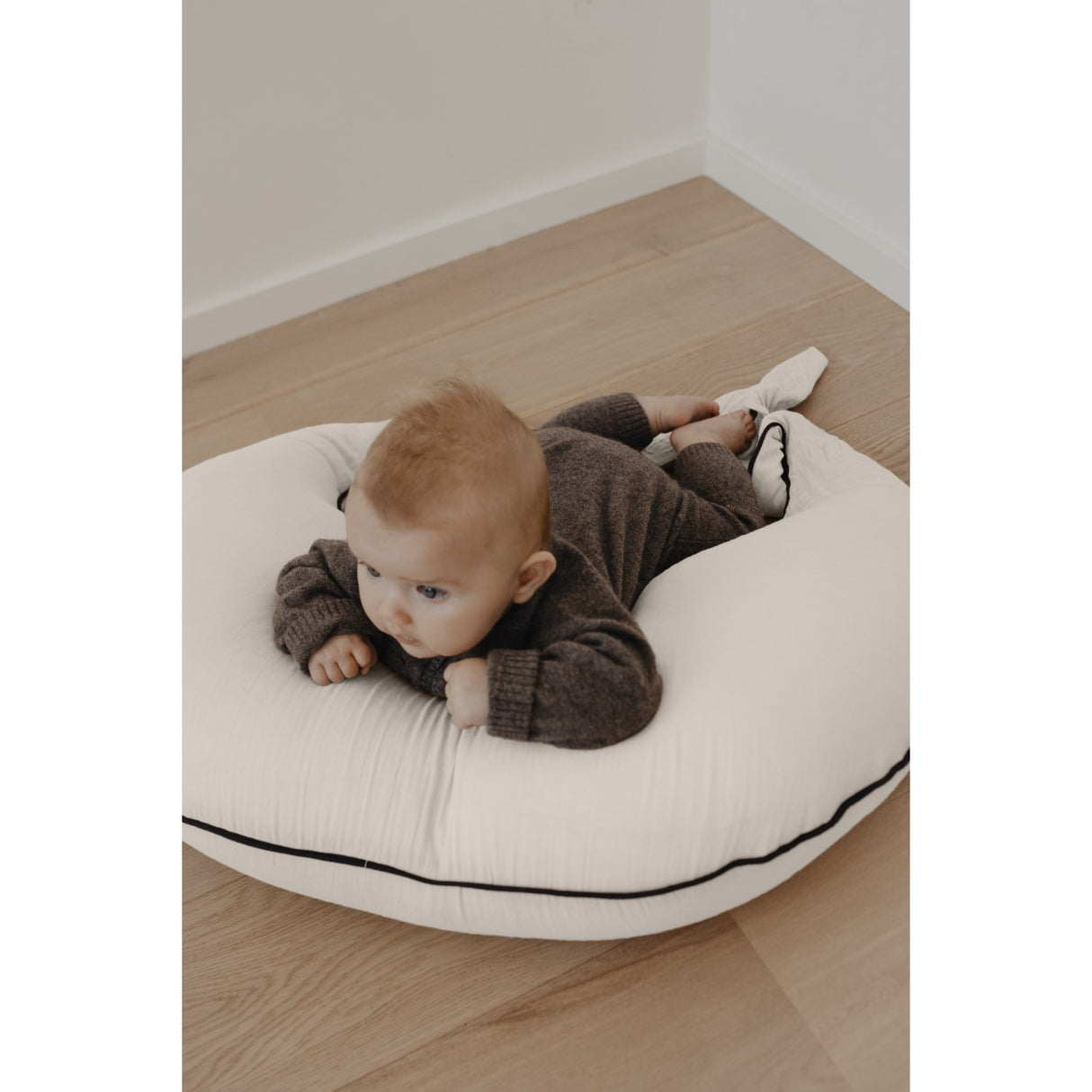 That's Mine X Élhée French Oak Collab Nursing Pillow