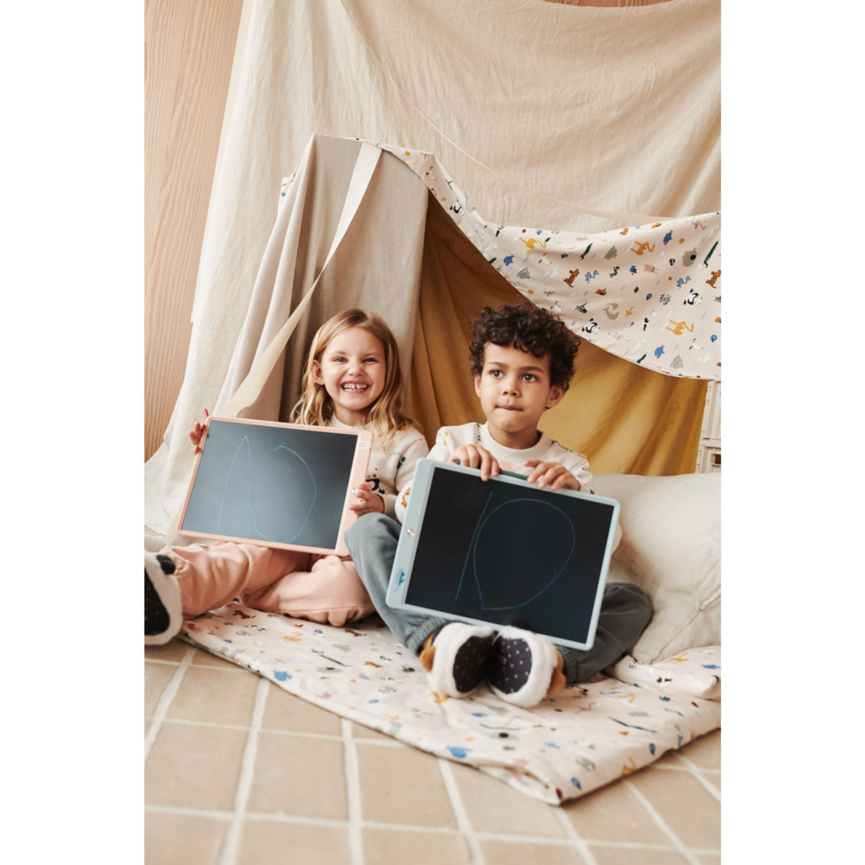 LIEWOOD Around The World / Sandy Zora Magic Drawing Board 13,5 Inches