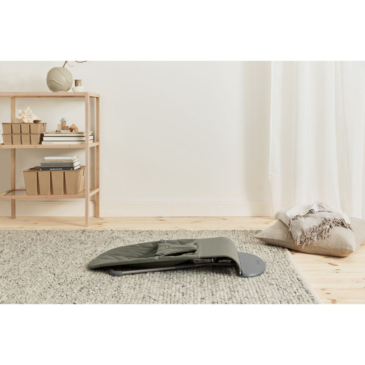 BabyBjörn Dark Green Bouncer Bliss - Woven, Flower Leaf Quilt