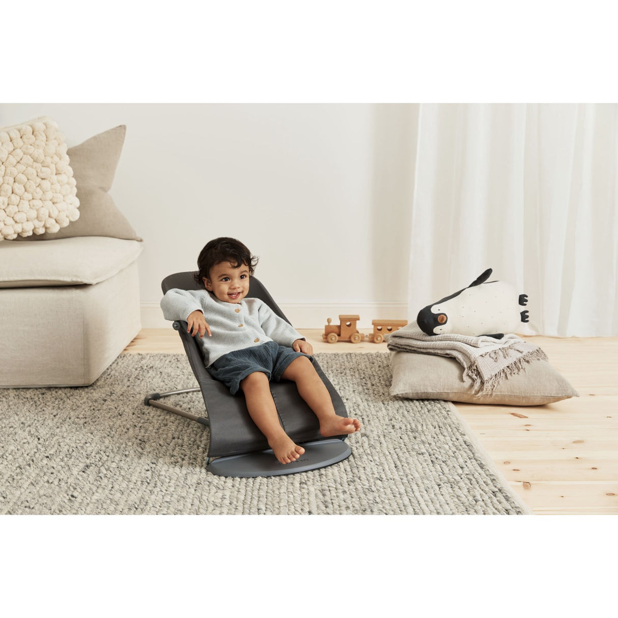 BabyBjörn Anthracite Grey Bouncer Bliss - Woven, Flower Leaf Quilt