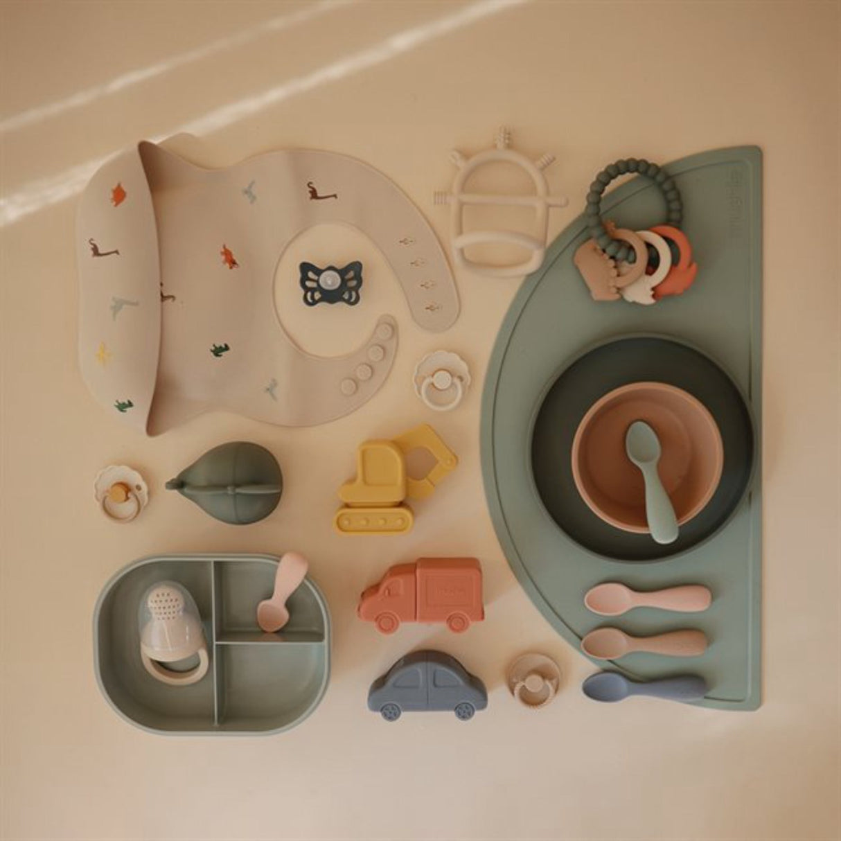 Mushie Cambridge Blue/Shifting Sand Toddler Starter Spoons 2-Pack