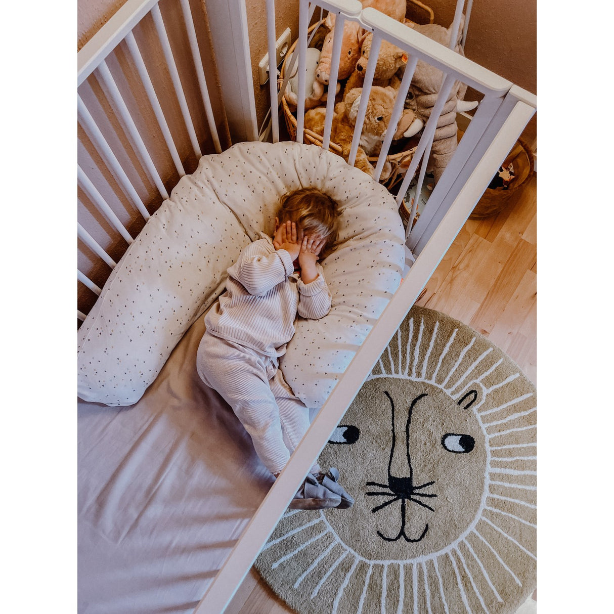 tiSsi® White Laquer Jori Foldable Bed Solid Beech