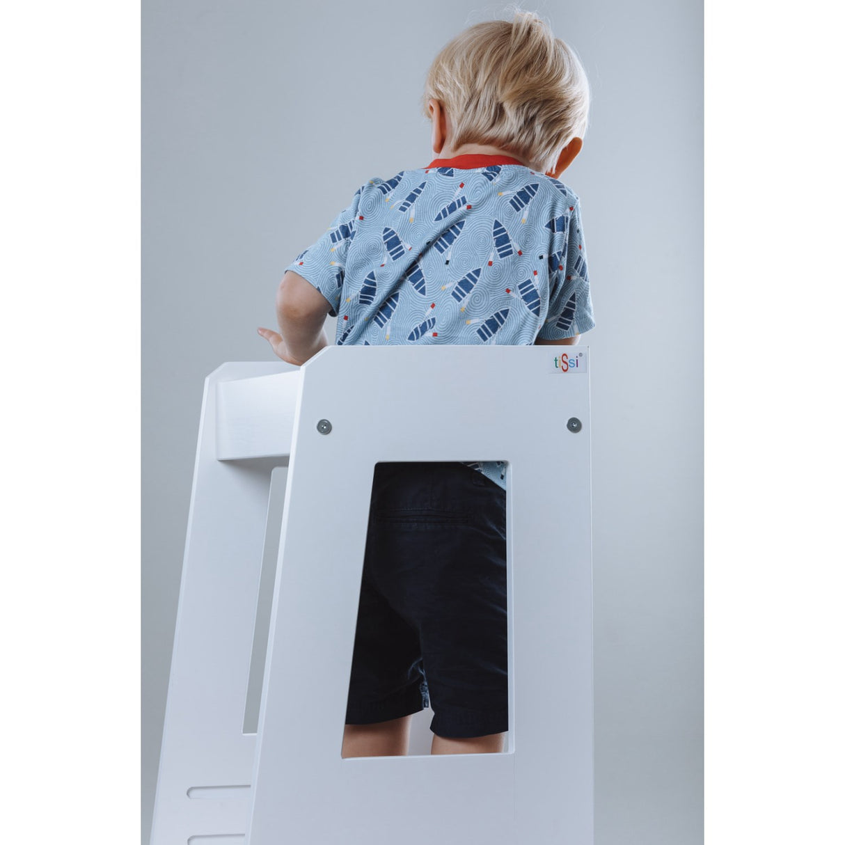 tiSsi® White Laquer Felix Learning Tower Solid Beech