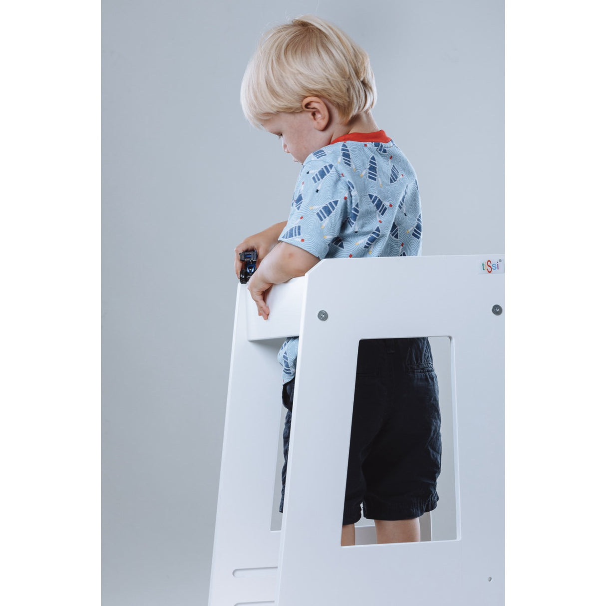 tiSsi® White Laquer Felix Learning Tower Solid Beech