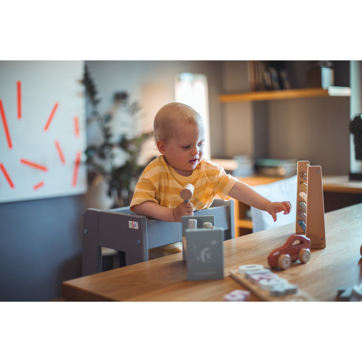 tiSsi® Stormy Grey Laquer Felix Learning Tower Solid Beech