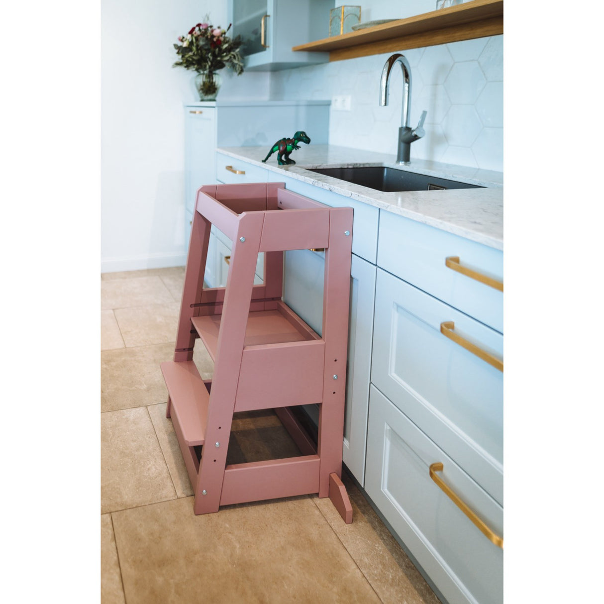 tiSsi® Oriental Rosa Laquer Felix Learning Tower Solid Beech