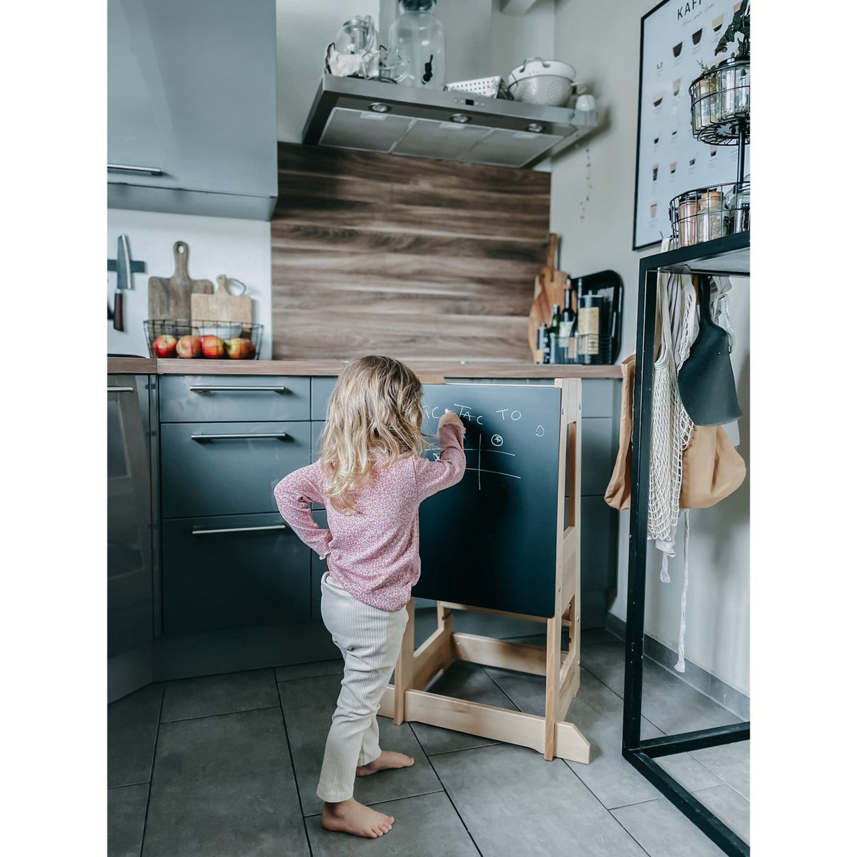 tiSsi® Black Felix Blackboard For Learning Tower Felix