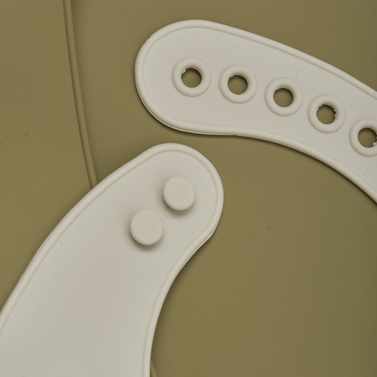 CeLaVi Khaki Silicon Bib (2-Pack)