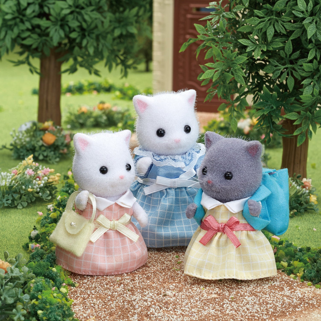 Sylvanian Families® Persian Cat Family