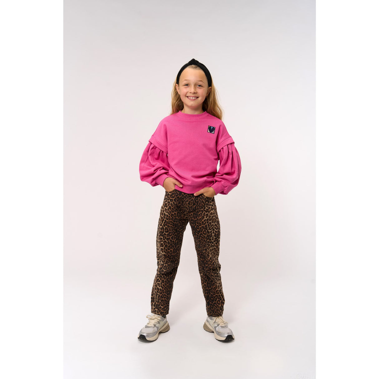 The New Feather Gray AOP TNPanya Mom Fit Jeans