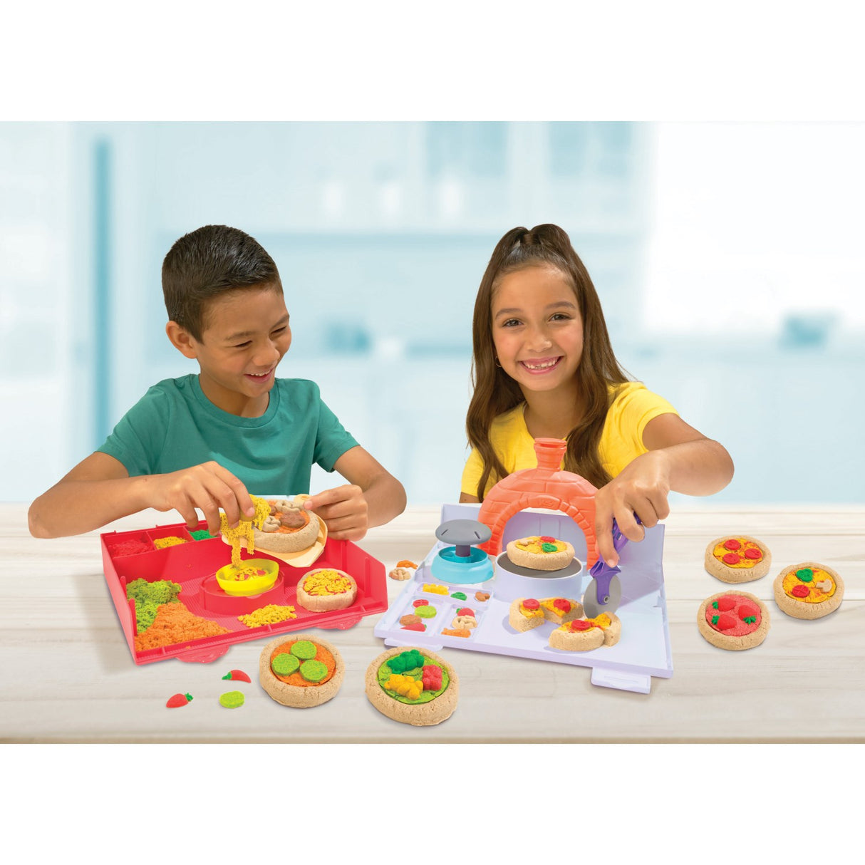 Kinetic Sand Squish Pizza