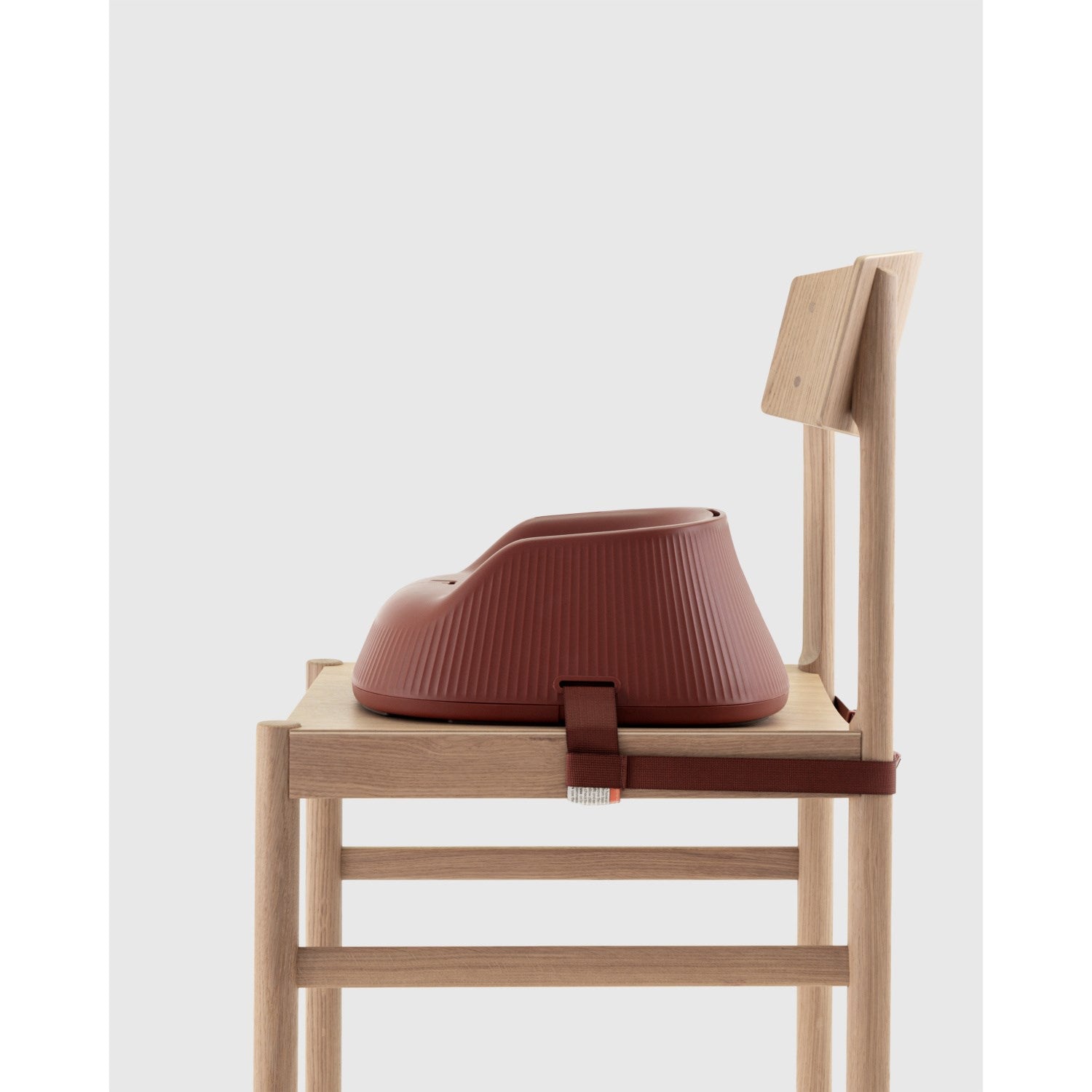 Buy Hannie Mahogany Red The Portable High Chair | Luksusbaby