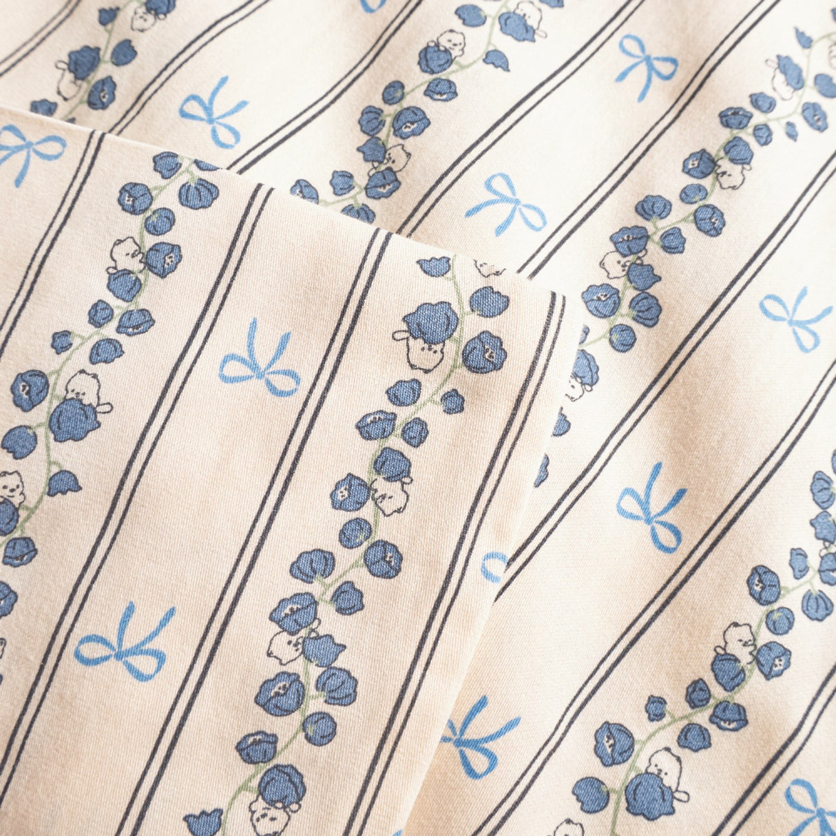 That's Mine Bell Flower Levi Bedding