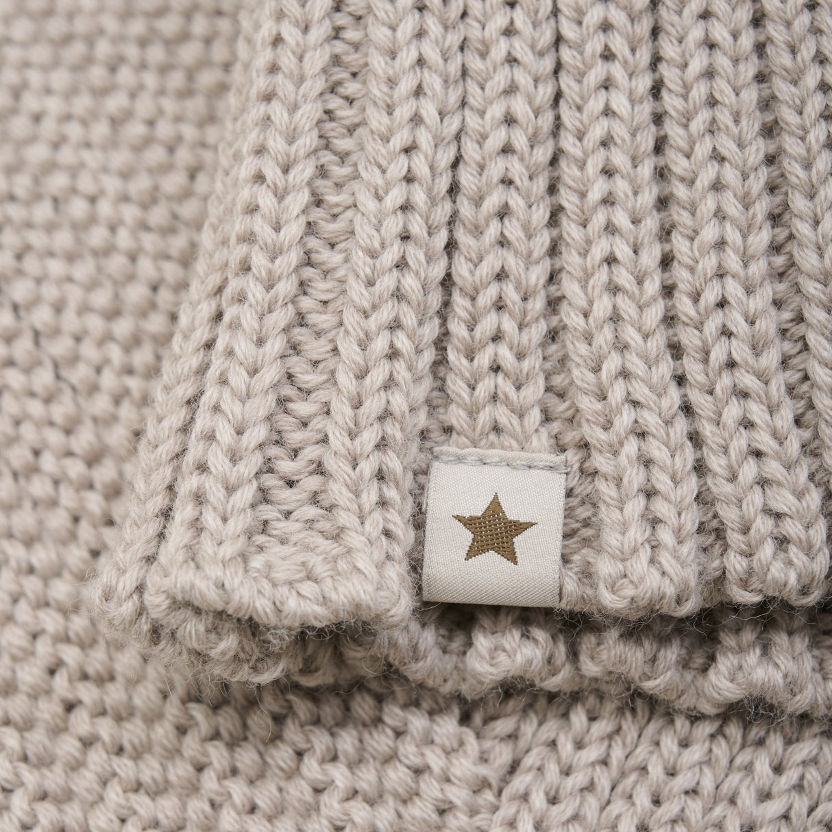 Huttelihut Camel Melange Balaclava Pixie Wool Knit