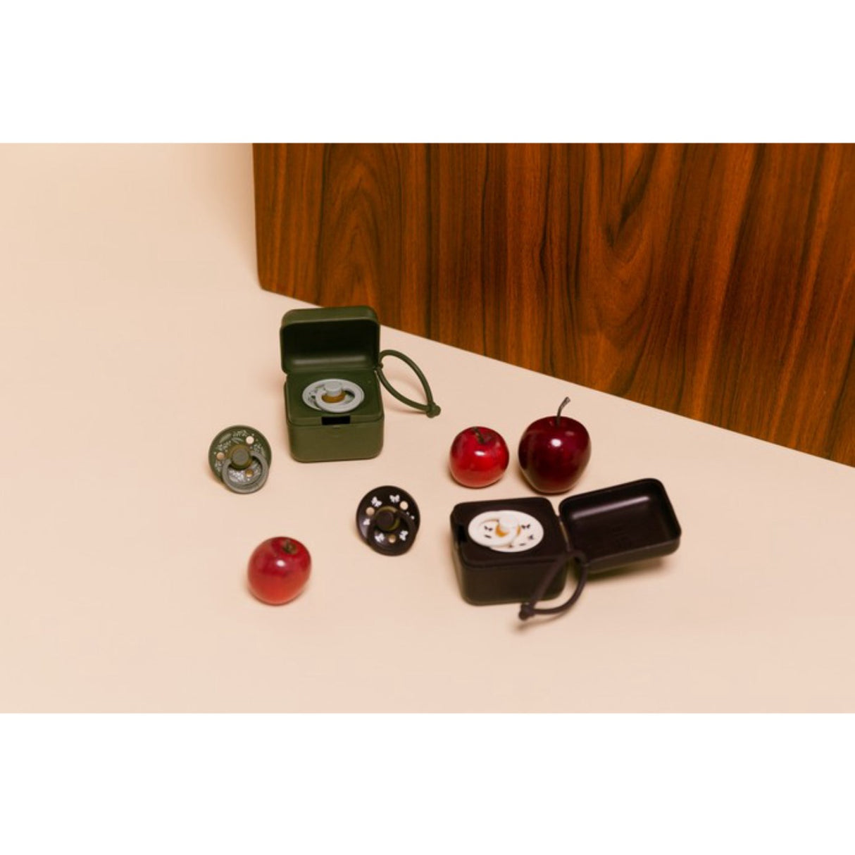 Bibs Sage/Hunter Green Pacifier Colour Holiday Leaf 2-Pack Latex