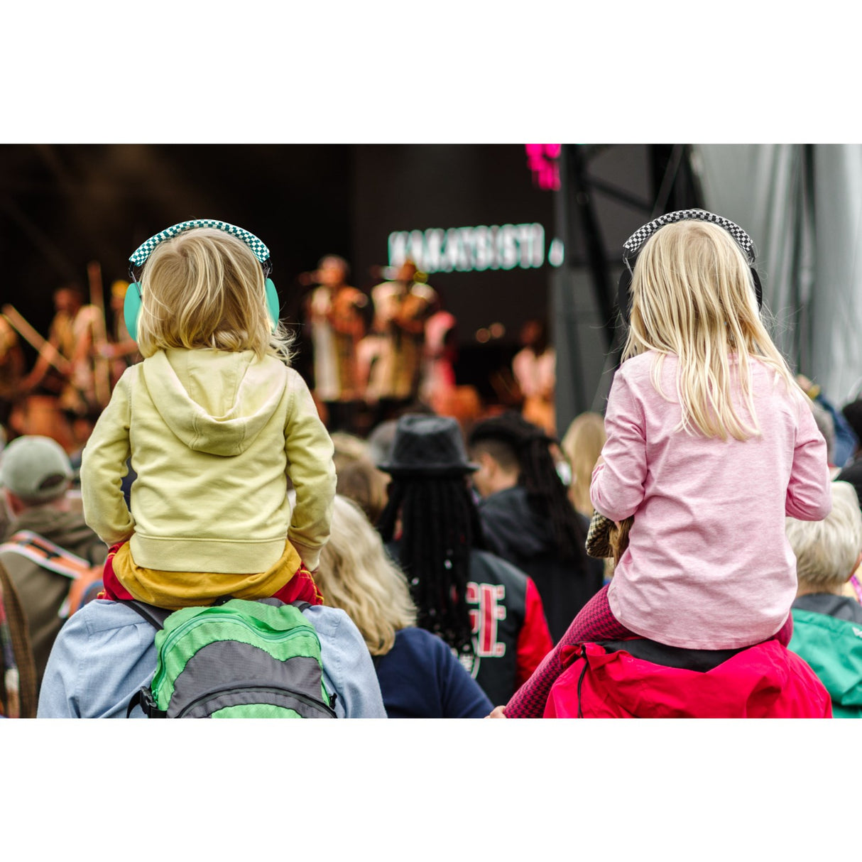 Alecto Black Earmuffs For Children