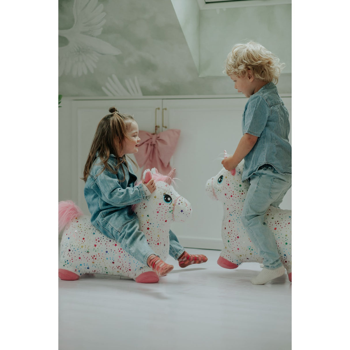 KREA® Hop & Bounce Plush Unicorn