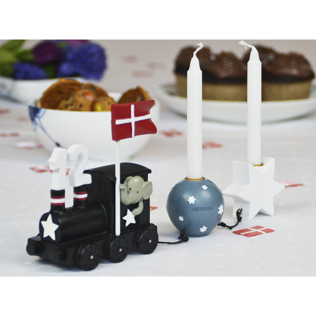 Kids by Friis Jomfruen Birthday Train M. Planet Og Stjerne