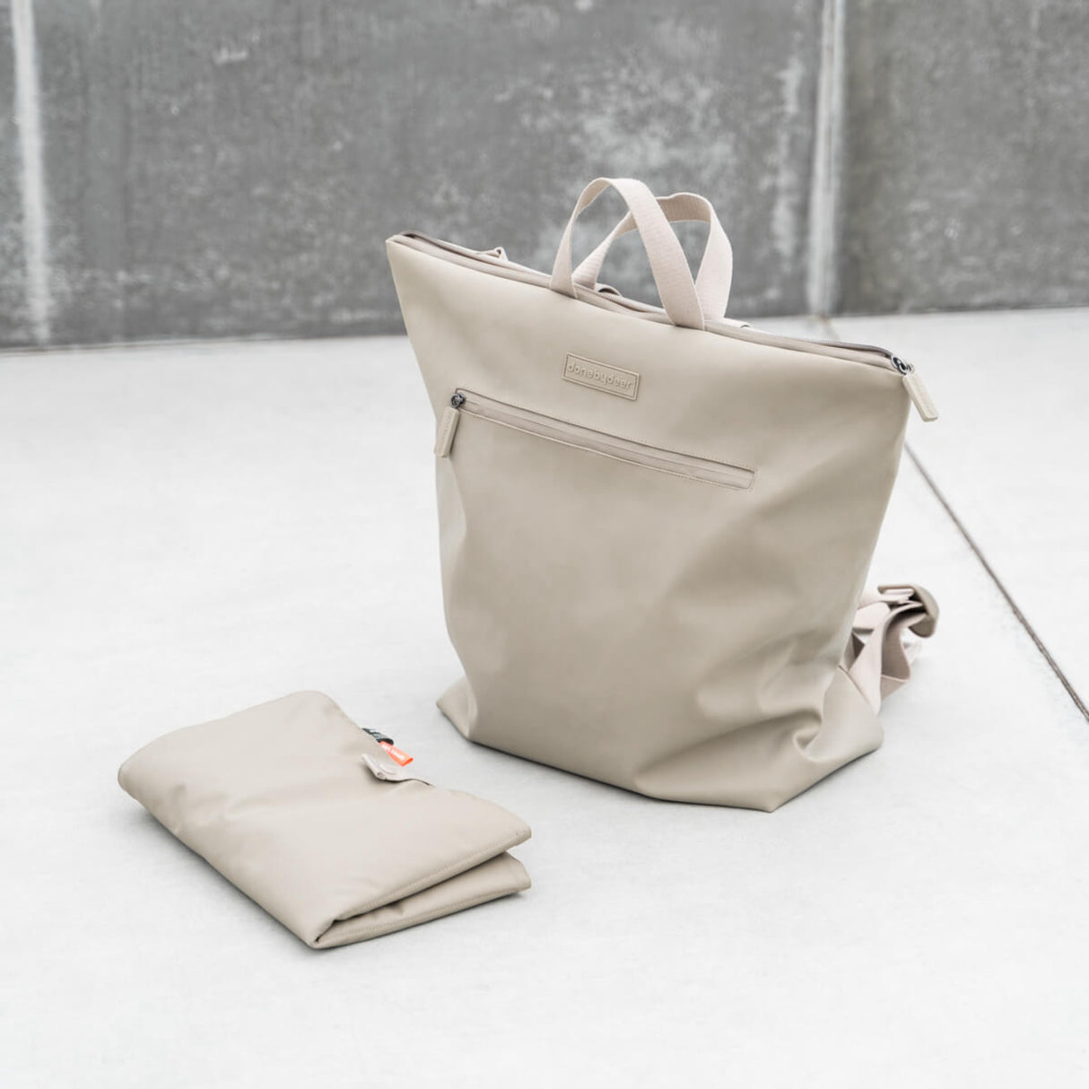 DonebyDeer Sand Changing Backpack